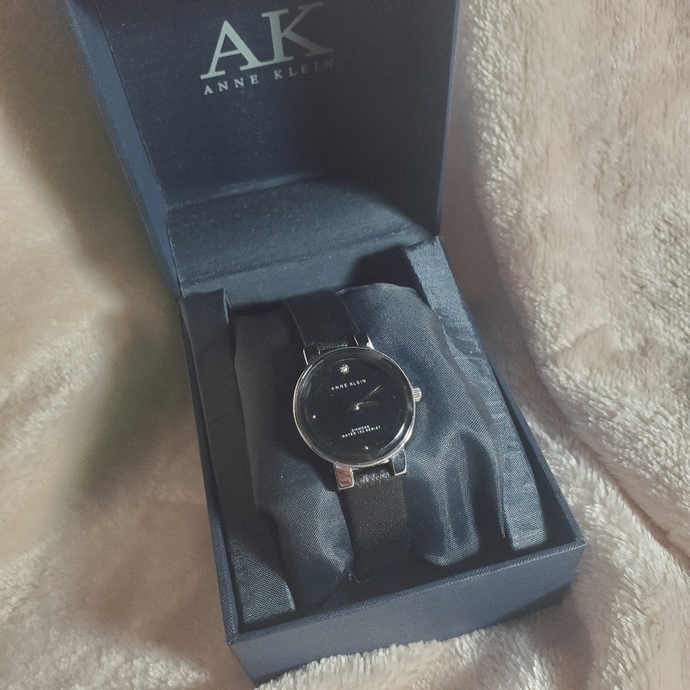 Anne Klein - Women's Wrist Watch - Black Leather "Diamond" Face - New in Box